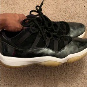 Jordan 11s